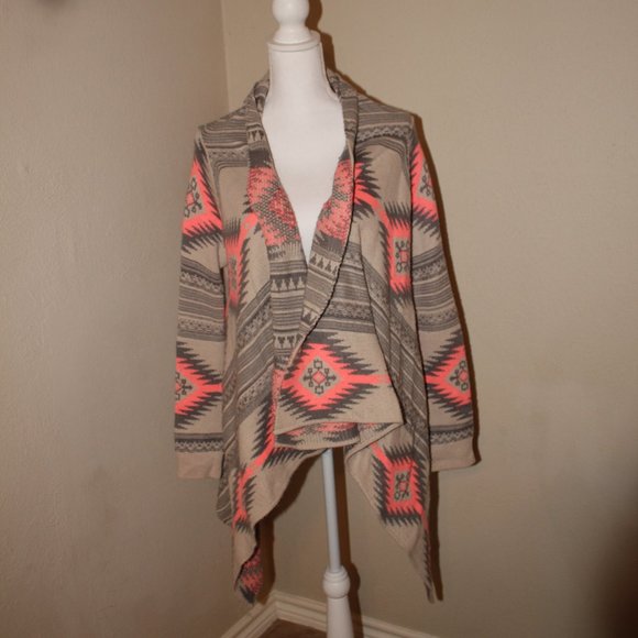 Gray, bright pink, and cream aztec print sweater - Picture 3 of 4